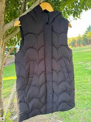 Black puffer vest