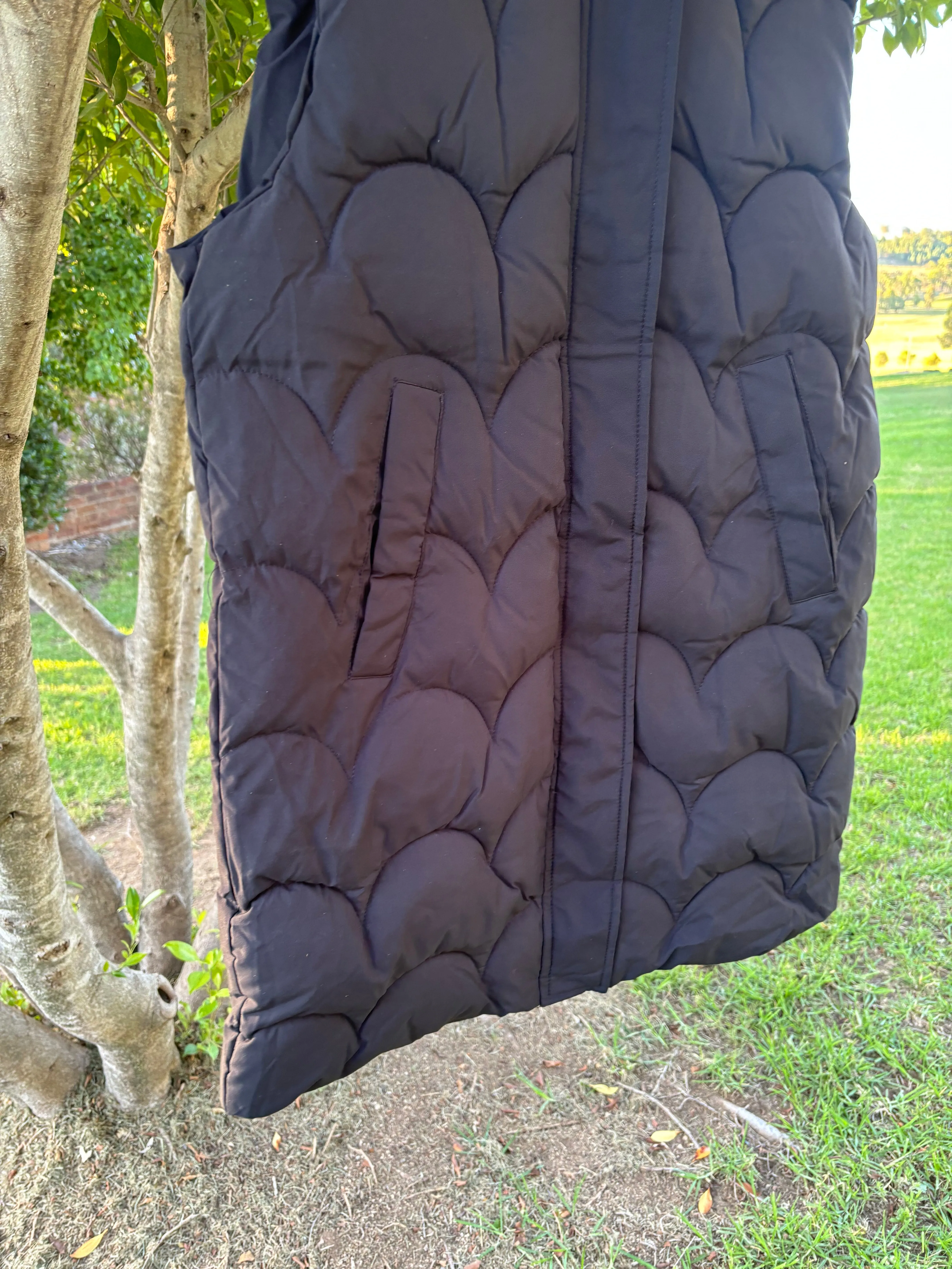 Black puffer vest
