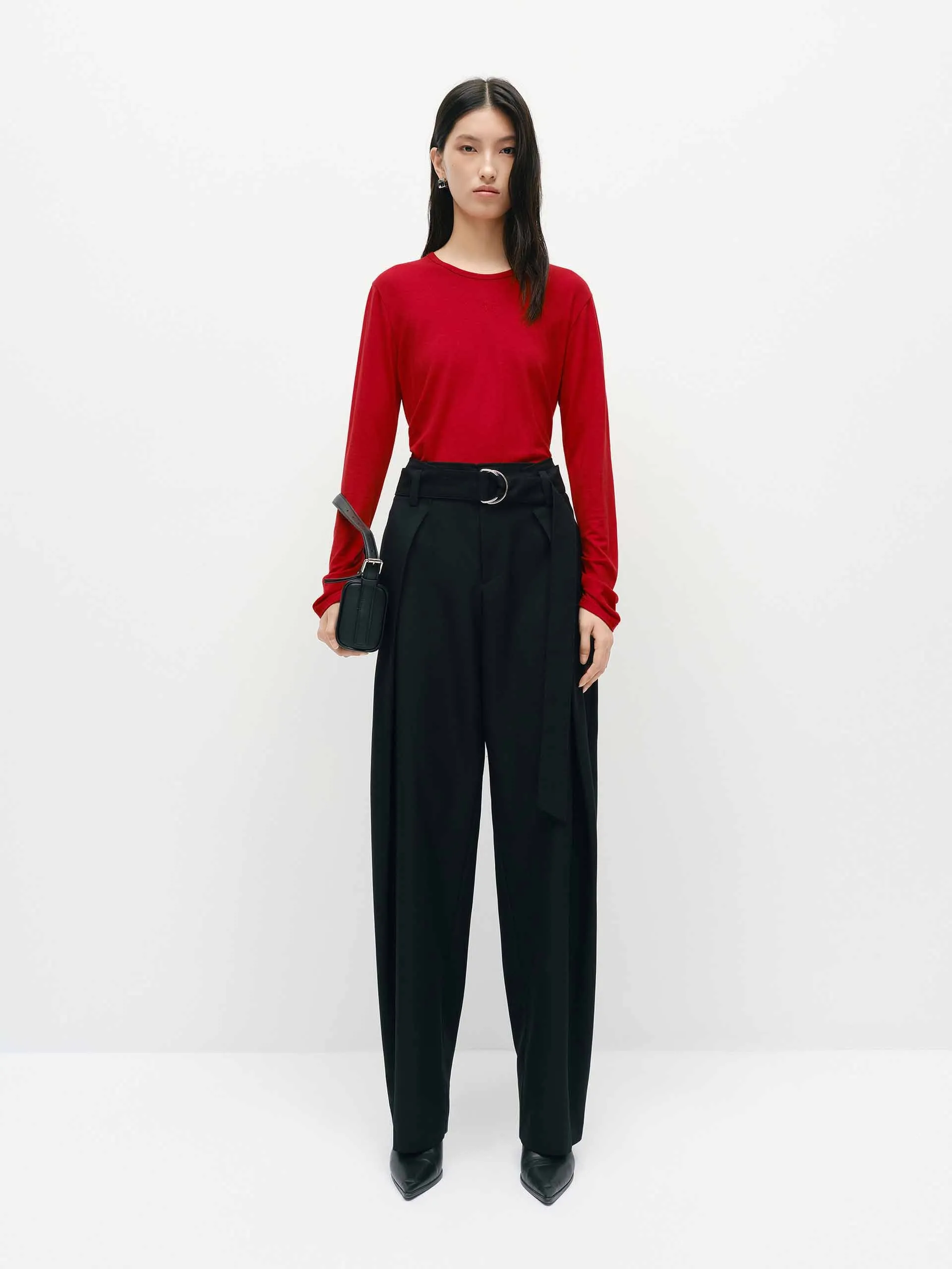 Lightweight Side Pleated T-shirt